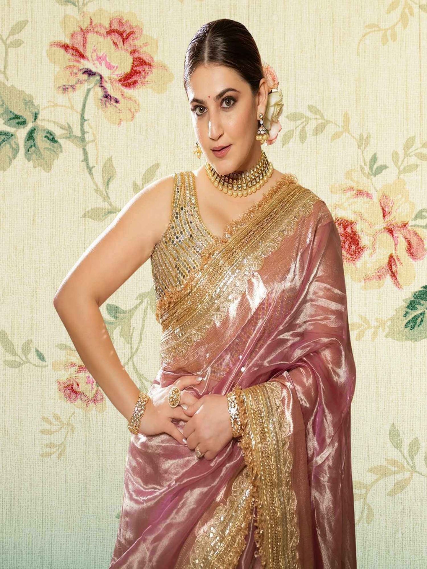 Shivaleeka Obero in Luxury Candy Floss Handwoven Banarasi Tissue Silk Saree - Close-up