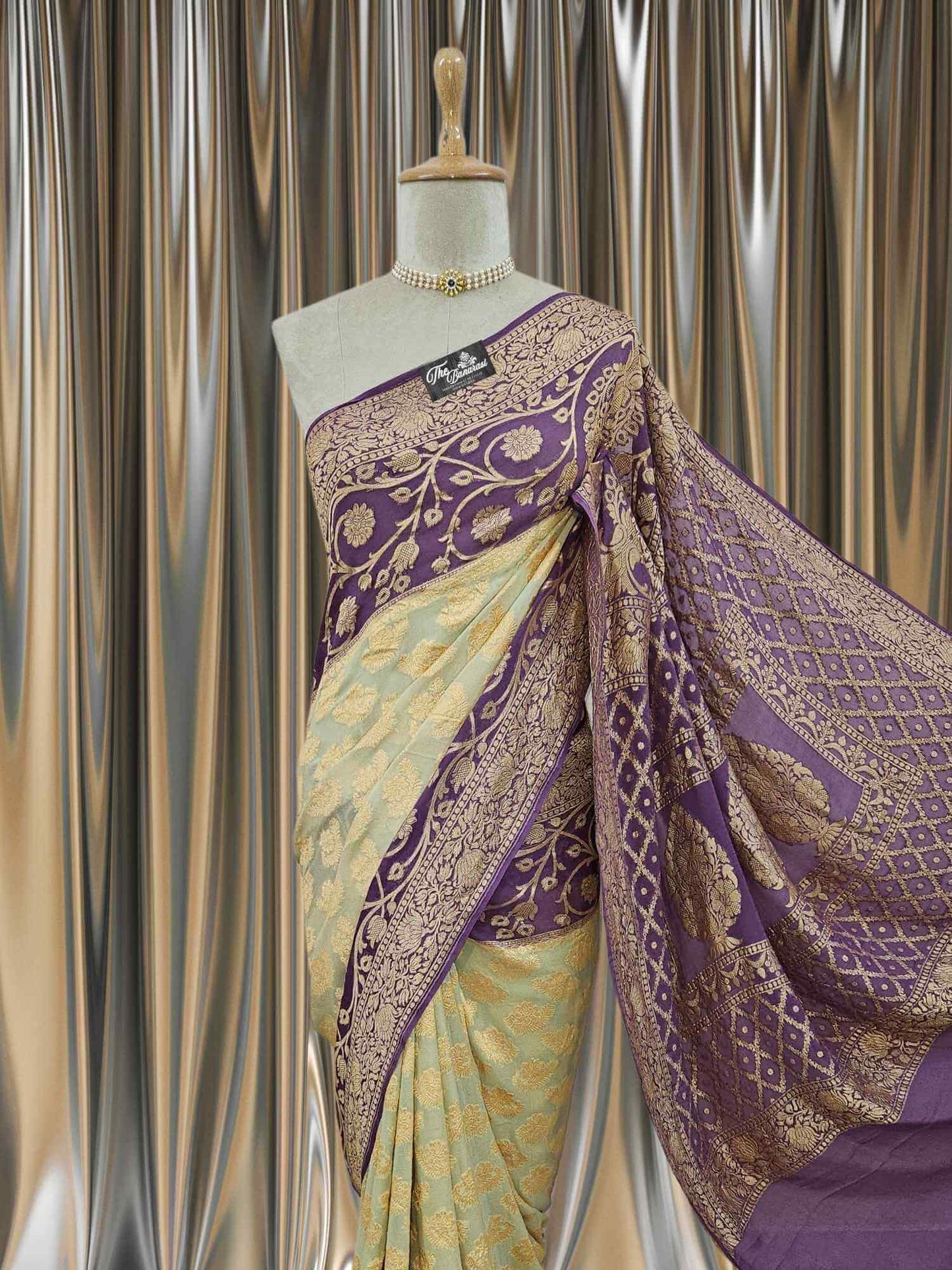 Close-up of Lightweight Purple & Cream Color Handloom Chiffon Banarasi Saree with Gold Zari Work