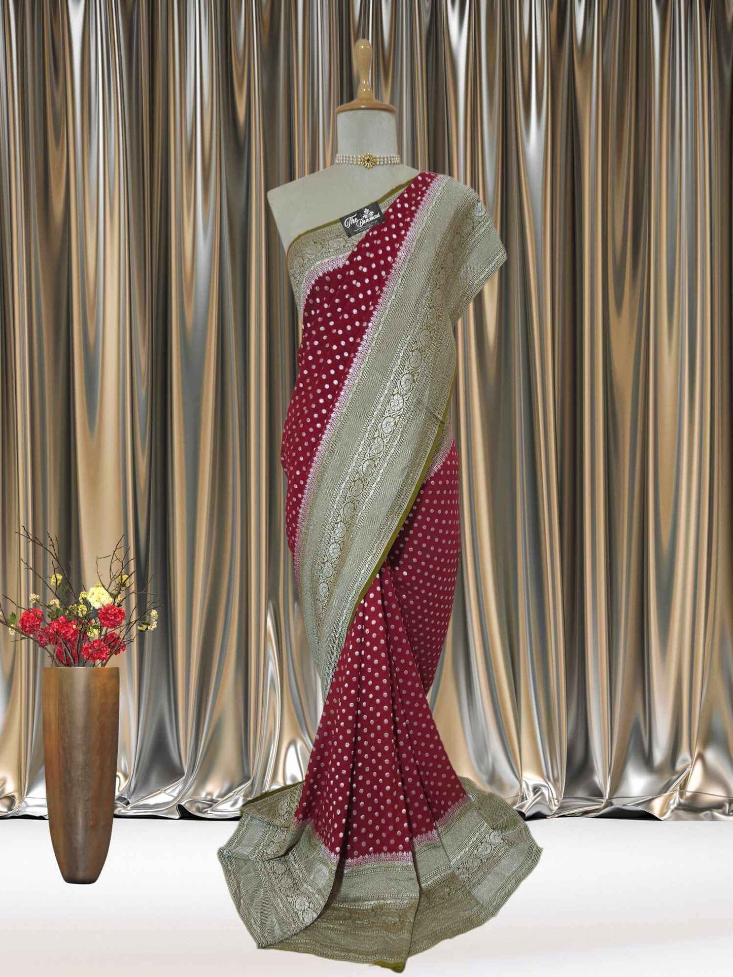 Two-hue Khaddi Georgette Water Zari Banarasi Handloom Saree