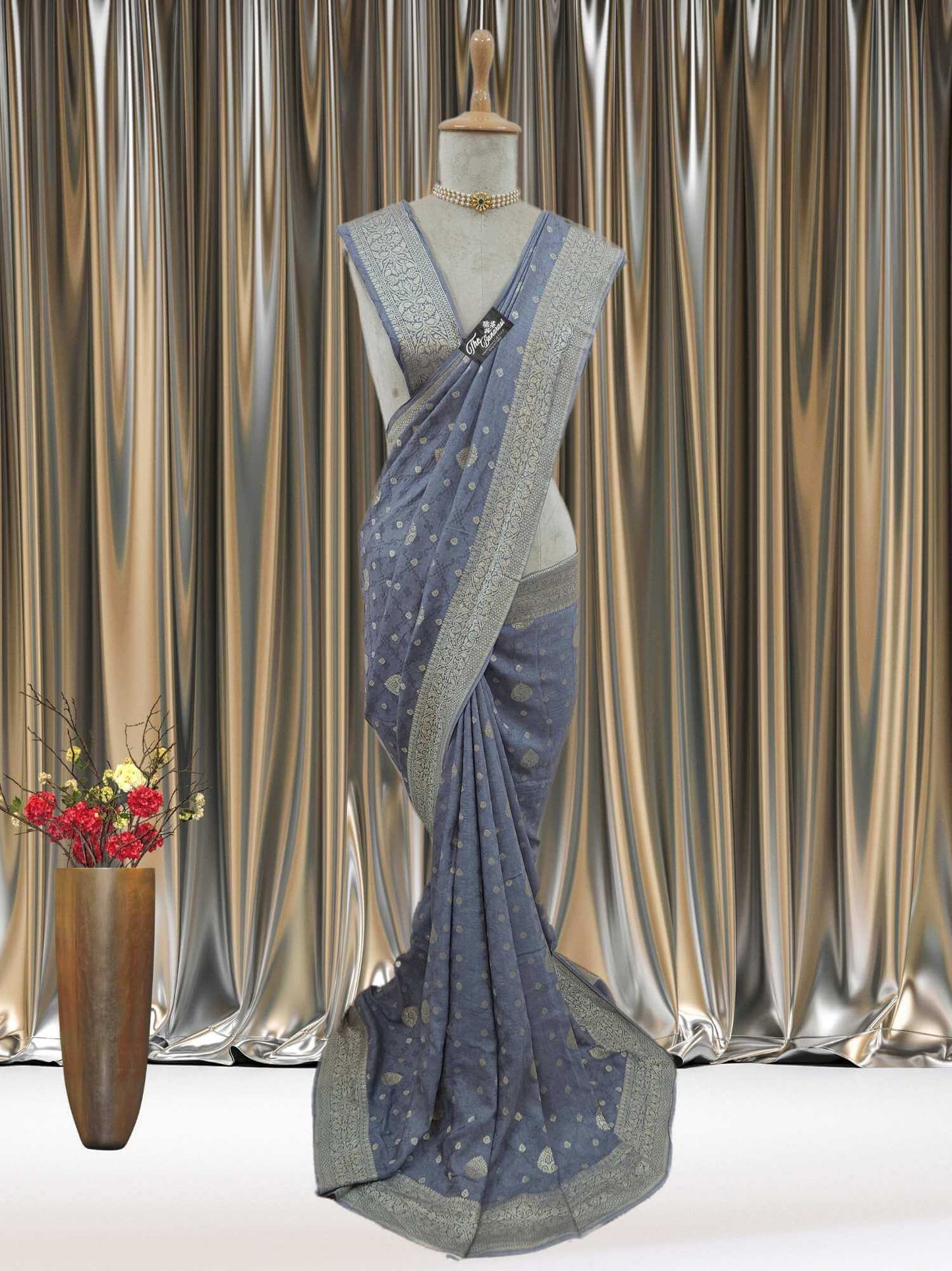 Grey Pure Moonga Georgette Water Zari Banarasi Handloom Saree