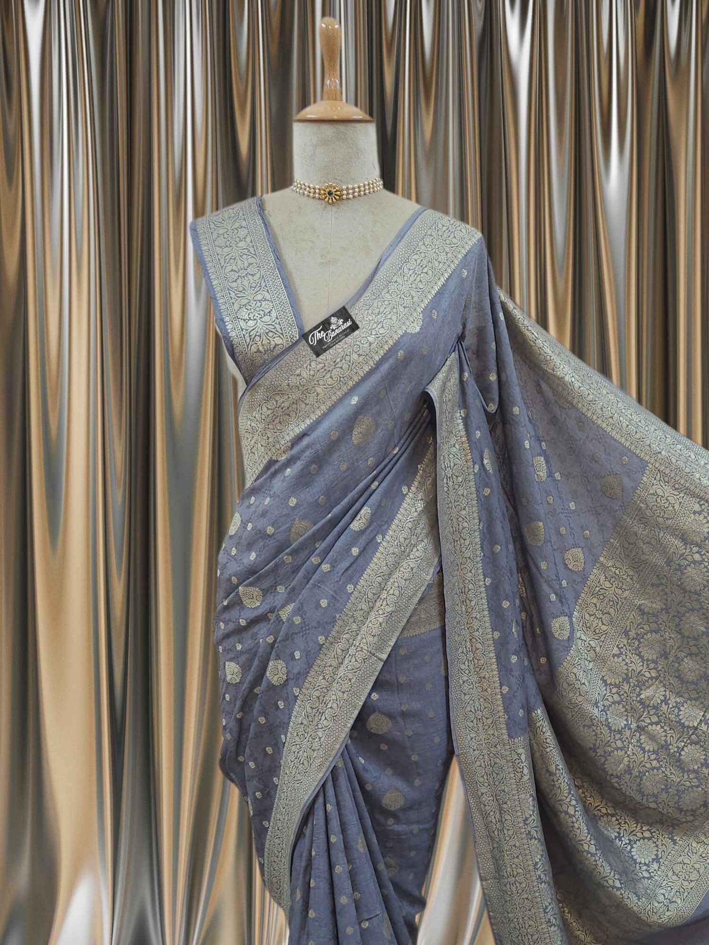 Grey Pure Moonga Georgette Water Zari Banarasi Handloom Saree