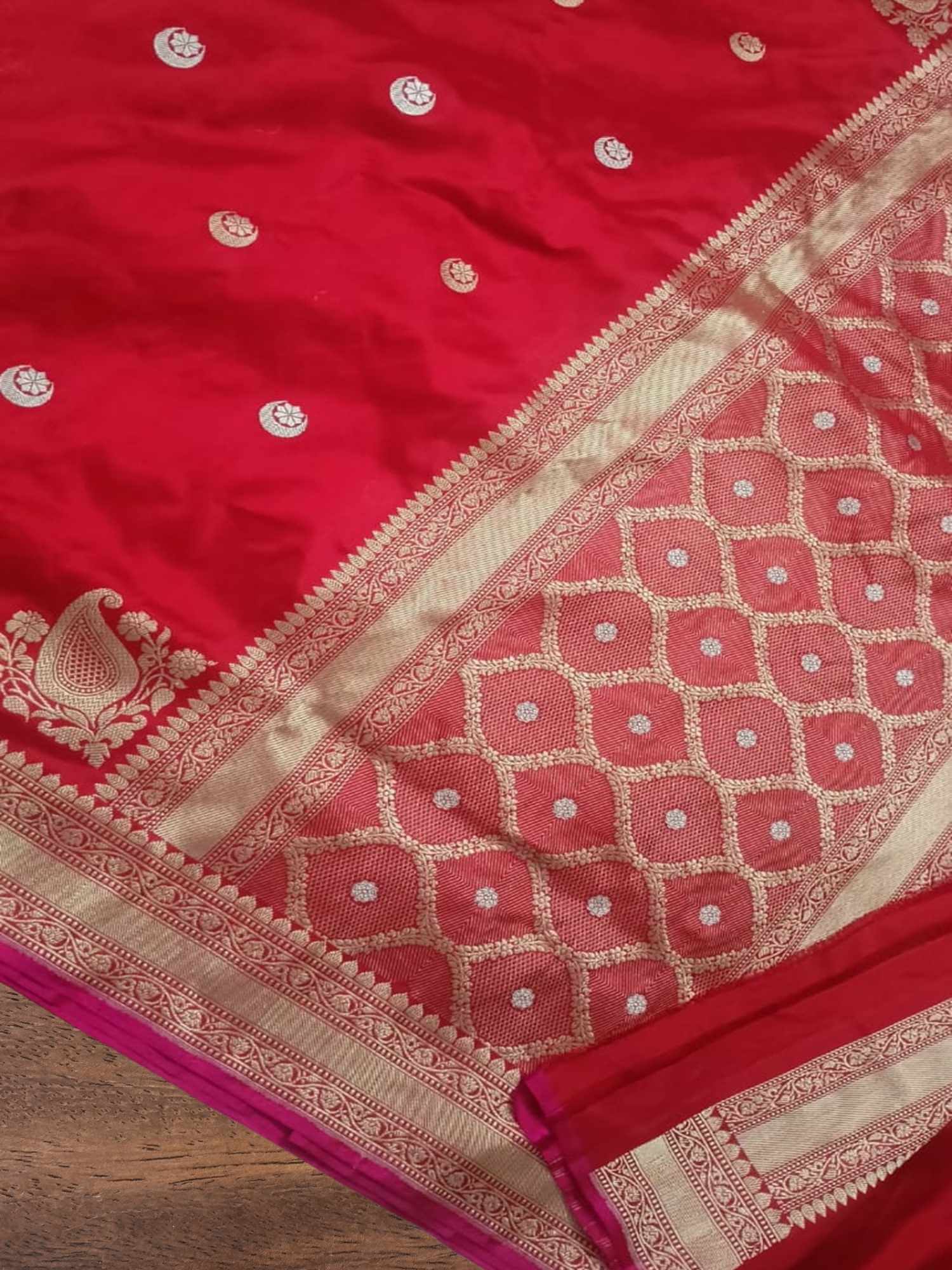 Chilli Red Katan Silk Chand Tara Handwoven Banarasi Saree with Sona Roopa Work - Zari Work Close-up