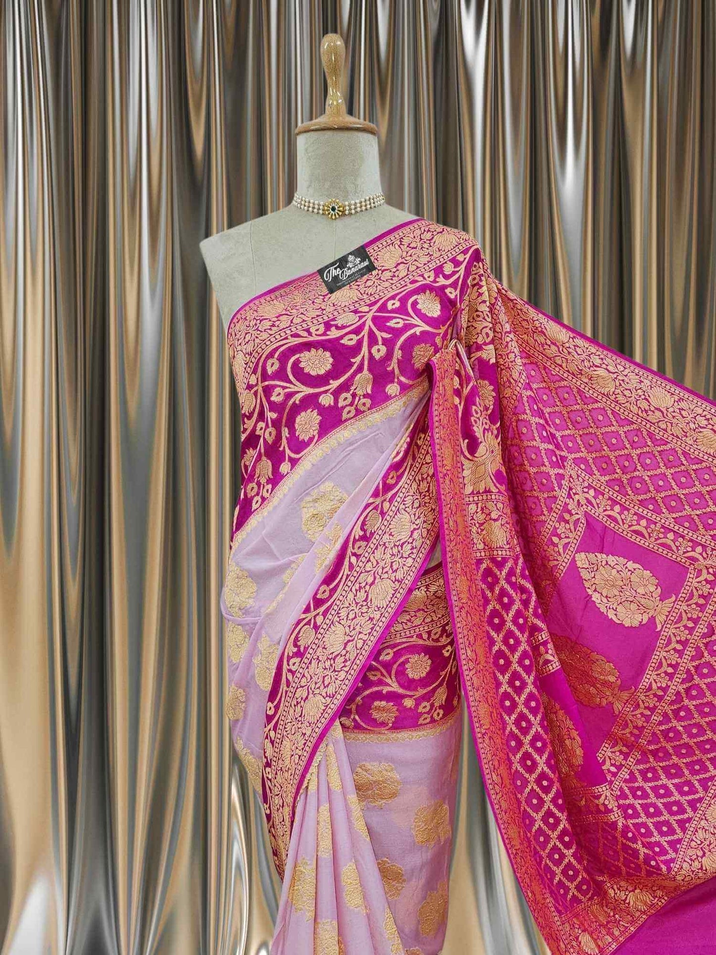 Close-up of Lightweight 2D Shade Handloom Chiffon Banarasi Saree with Gold Zari Work