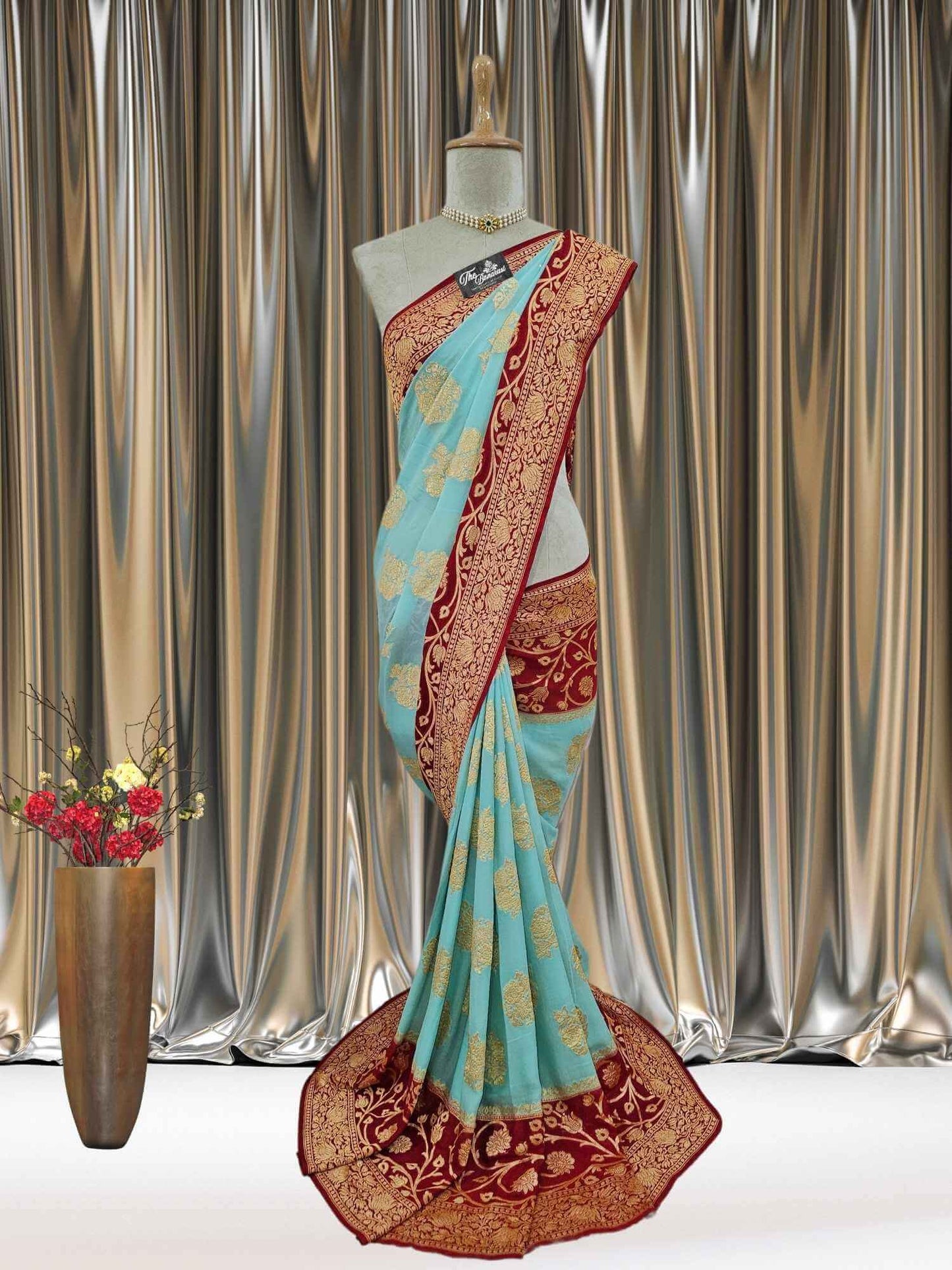 Mannequin wearing Lightweight Two Tone Handloom Chiffon Banarasi Saree with Gold Zari Work - Full View