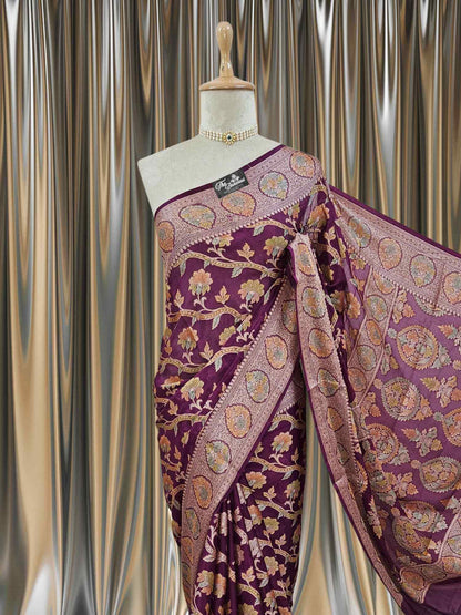 Close-up of Lightweight Blackberry Purple Handloom Chiffon Banarasi Saree with Gold Zari Work